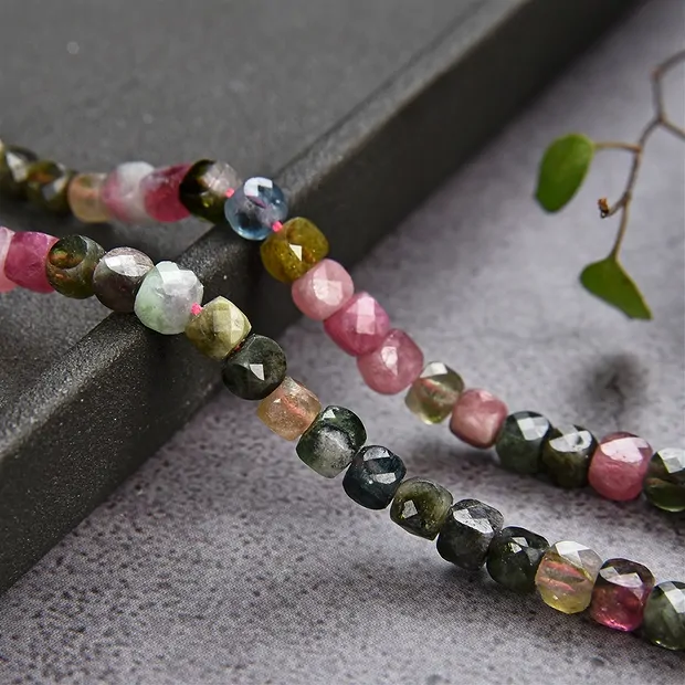 Strand cube, Tourmaline (multicolour), faceted, 04mm (38cm) | Marco Schreier