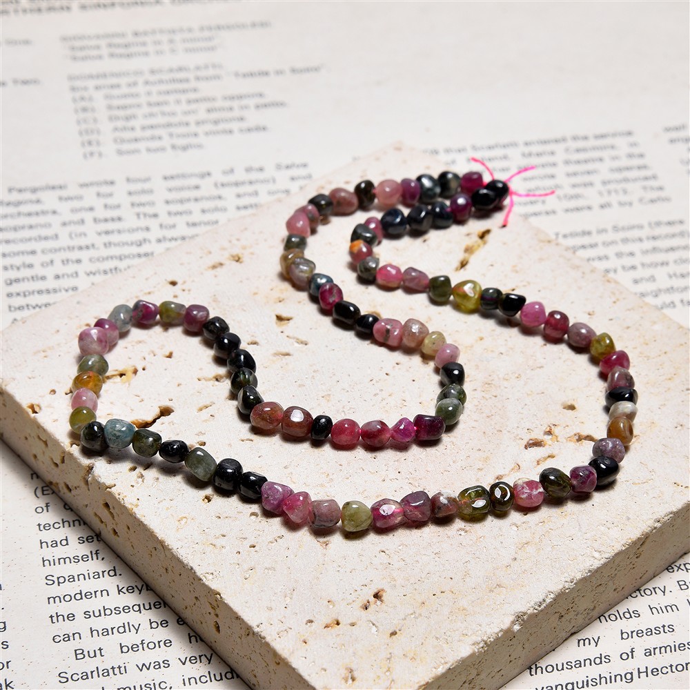 Rang de colliers Nuggets, Tourmaline (polychrome), 04 - 05mm | Marco Schreier