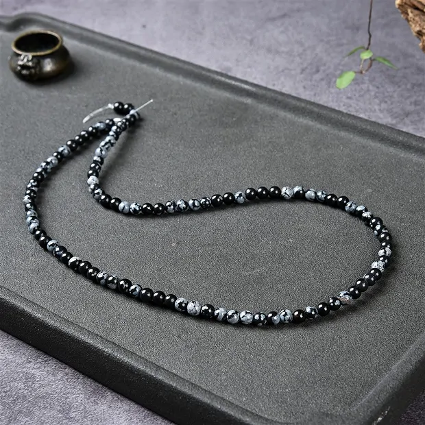 String Beads, Obsidian (snowflake obsidian), 04mm (38cm) | Marco Schreier