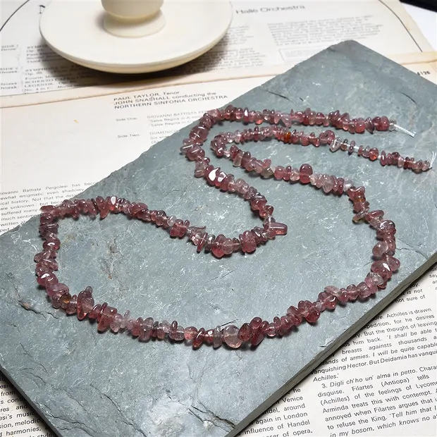 Rang de colliers Chips, Quartz fraise, 05 - 08mm (80cm) | Marco Schreier