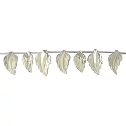 141751106120 Strand of leaves, Mother of Pearl (light), 12-15 x 20-25mm | Marco Schreier