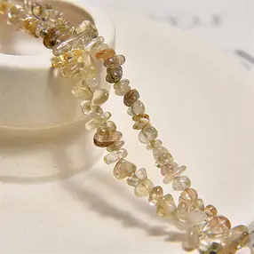 Rang de colliers éclats, Quartz-Rutile, 03 - 05mm | Marco Schreier
