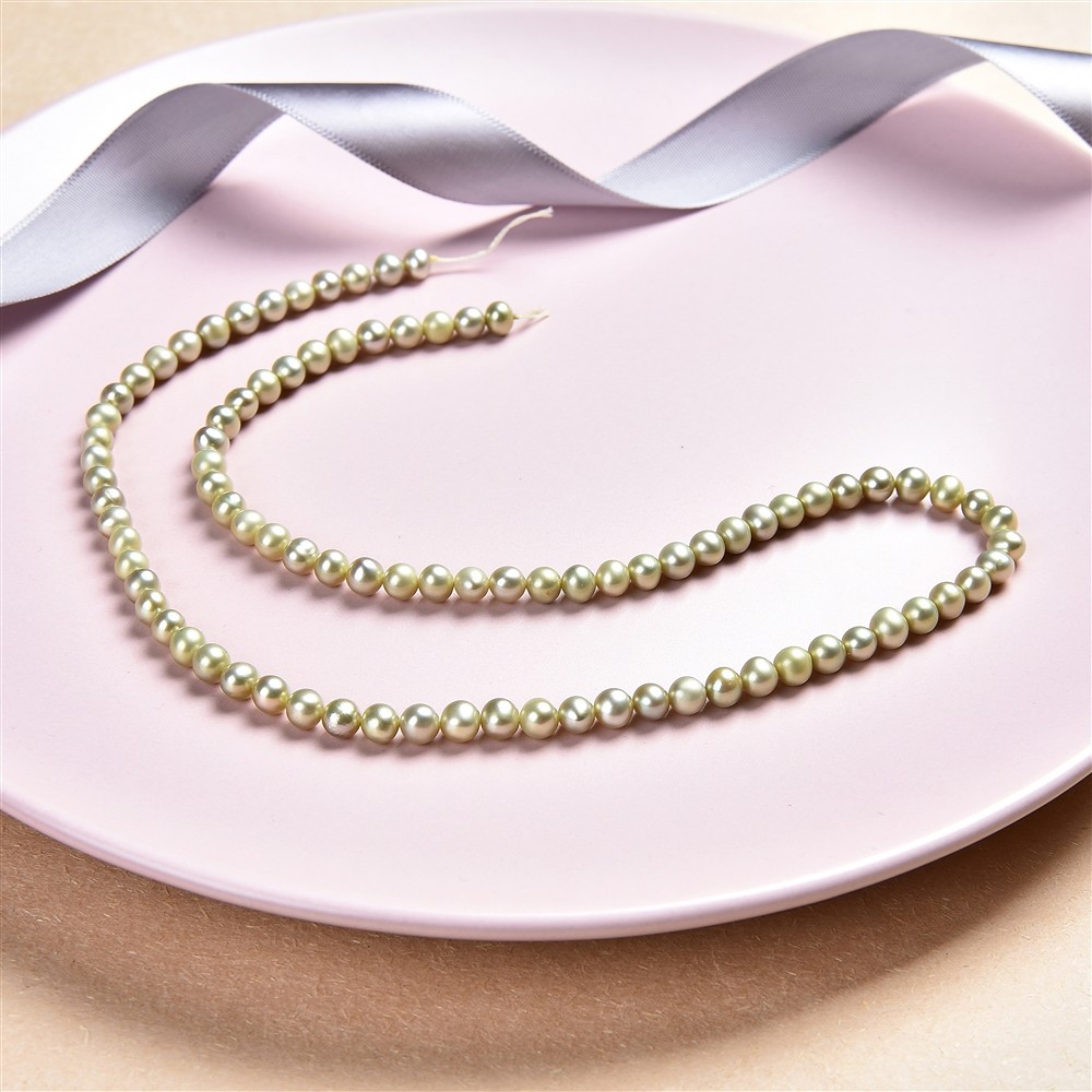 Strang Potatoe, Süßwasser-Perle A, grün (gef.), 04-05mm | Marco Schreier