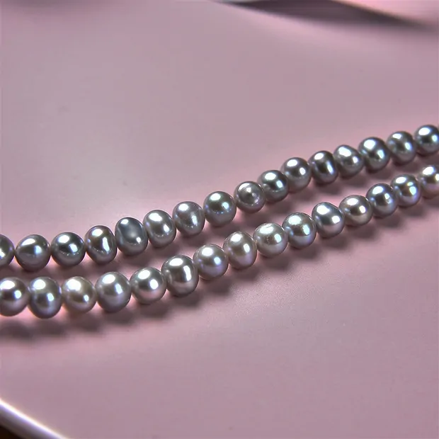 Strand Potatoe, perla de agua dulce, petróleo (teñido), 05-06mm | Marco Schreier