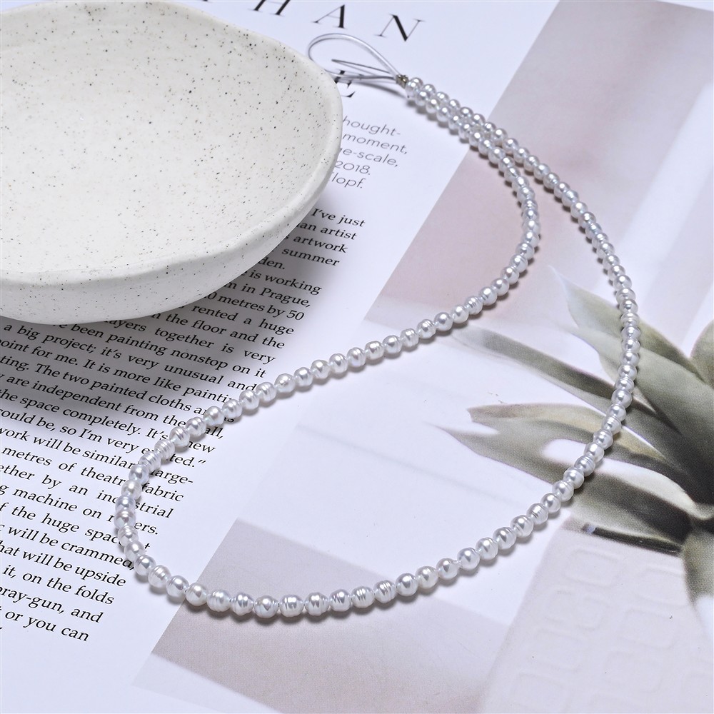 Strang Reiskorn, Süßwasser-Perle, silbergrau (gef.), 05 x 04mm (39cm) | Marco Schreier