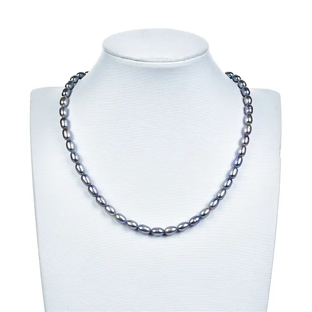 Collar de perlas de agua dulce, grano de arroz, violeta petróleo (teñidas), 06-07mm | Marco Schreier