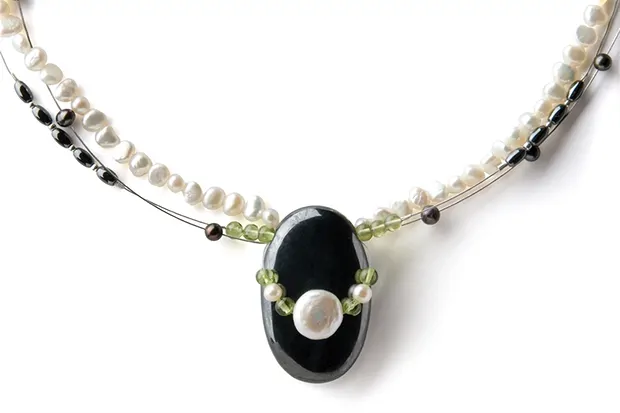 Collar Keshi, perla de agua dulce, blanco-crema, 04.5mm | Marco Schreier