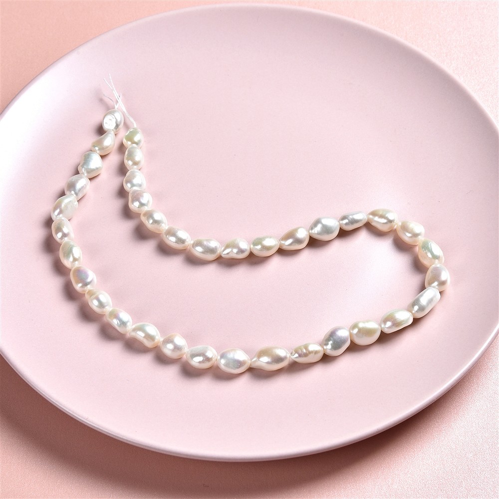 Rang de colliers Freeform plat, perle d'eau douce AB, blanc-crème (naturel), 09-10mm | Marco Schreier