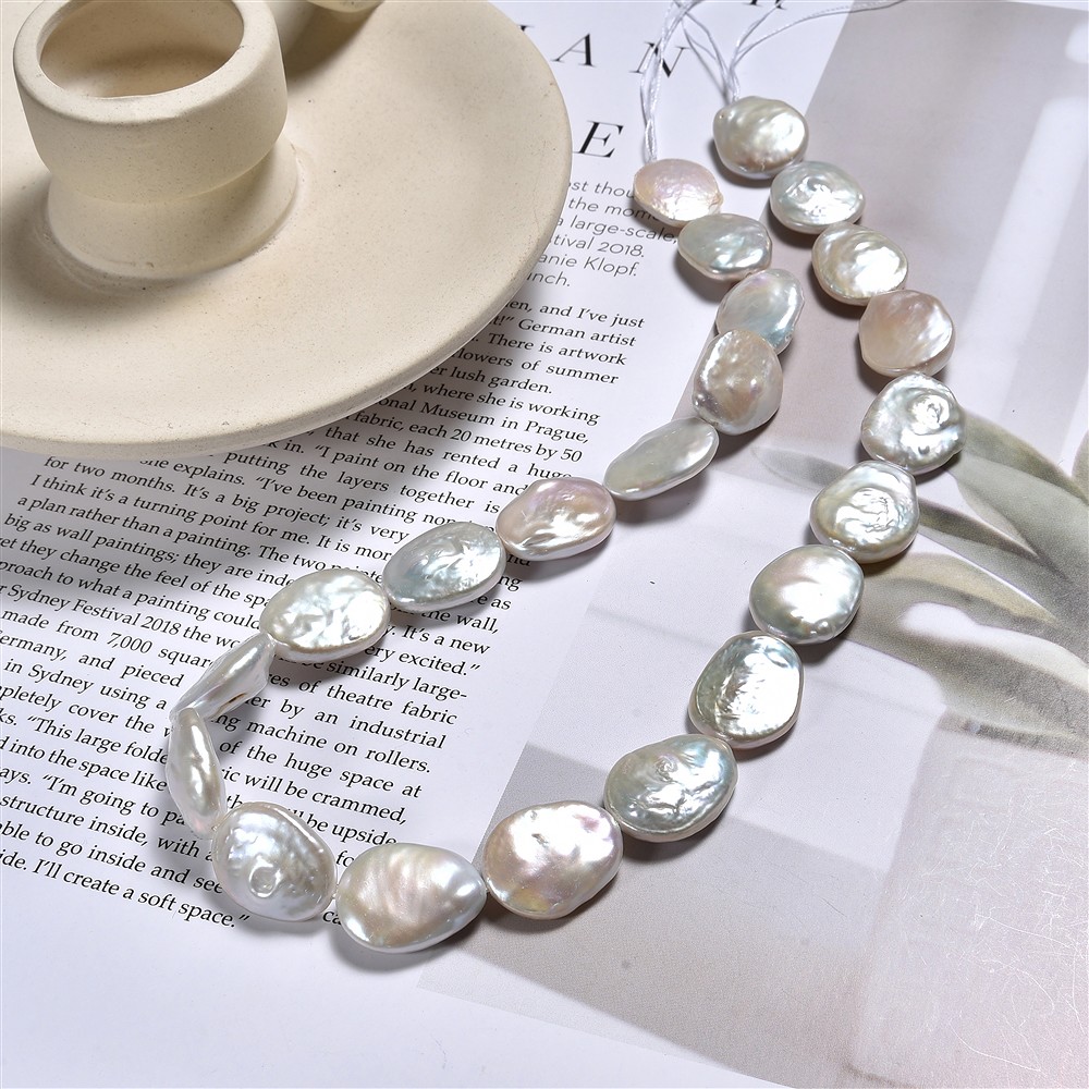 Strang Coin oval, Süßwasser-Perle, weiß-creme, 18 x 15mm | Marco Schreier