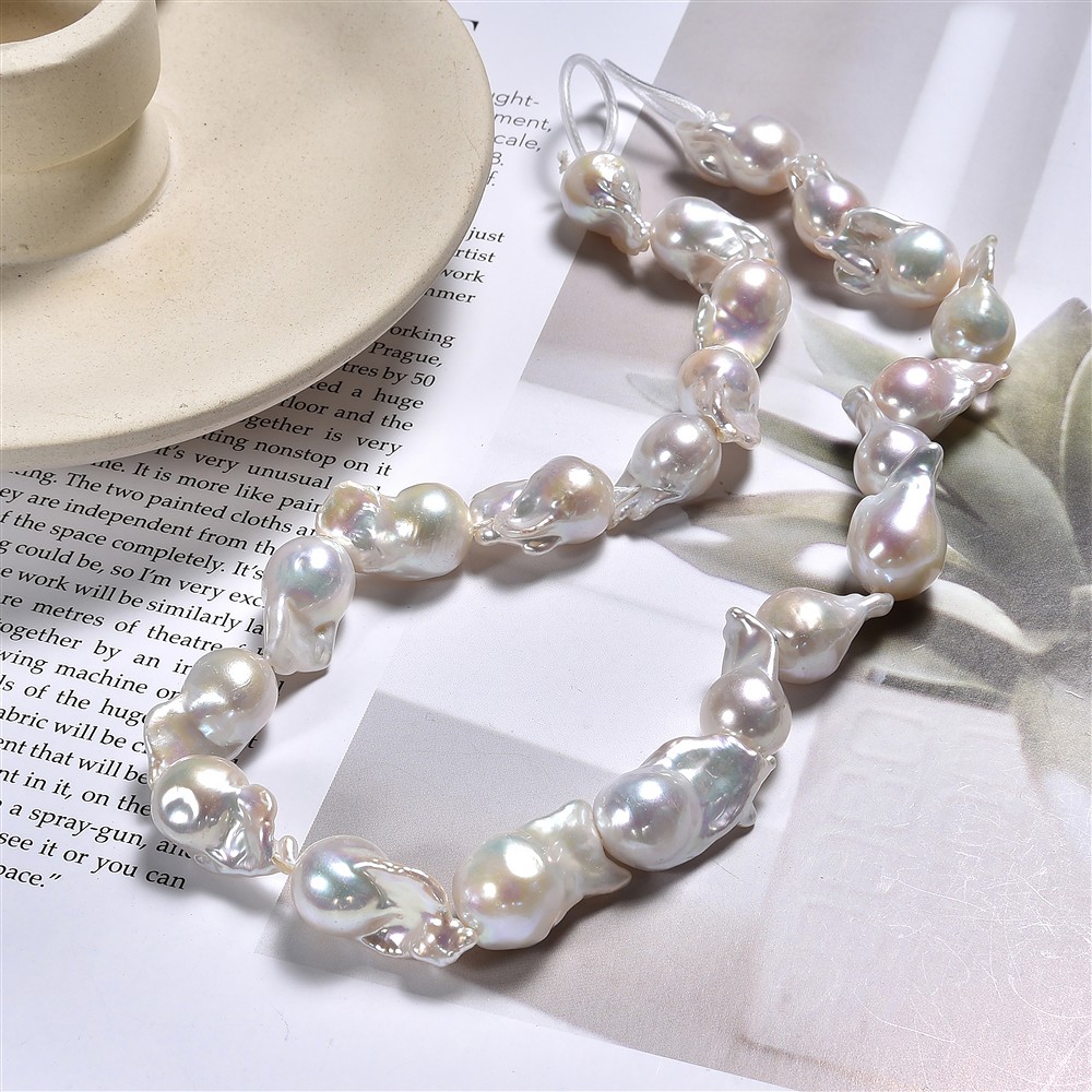 Rang de colliers perle baroque, perle d'eau douce, crème-blanc, 13-20 x 9-10mm | Marco Schreier