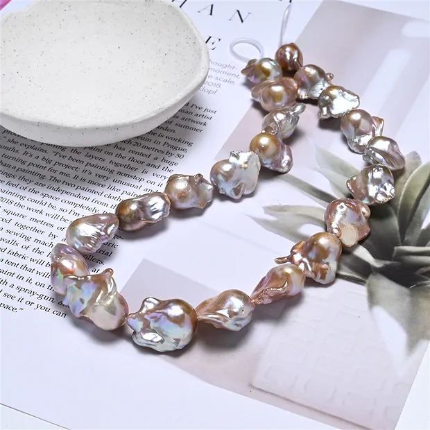 Drop strand, freshwater pearl (natural mixed), 17-23 x 12-14mm | Marco Schreier