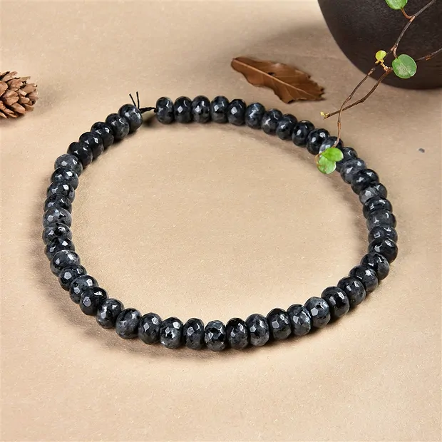 Rang de collier Boutons, Larvikite, à facettes, 12mm (39cm) | Marco Schreier