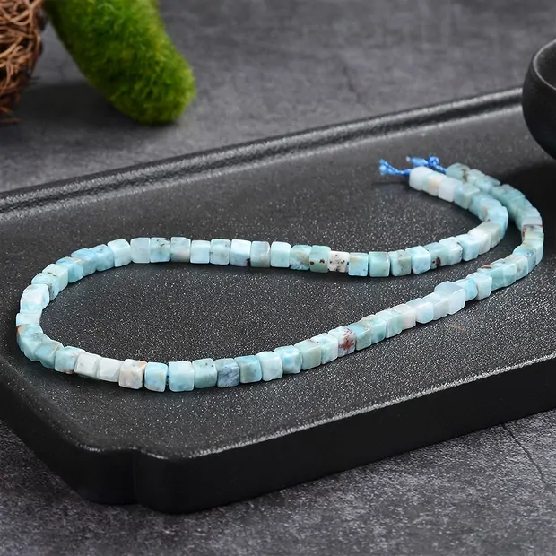 Strang Würfel, Larimar, 5 x 5 x 5mm (40cm) | GH Edelsteine, Heilsteine & Schmuck