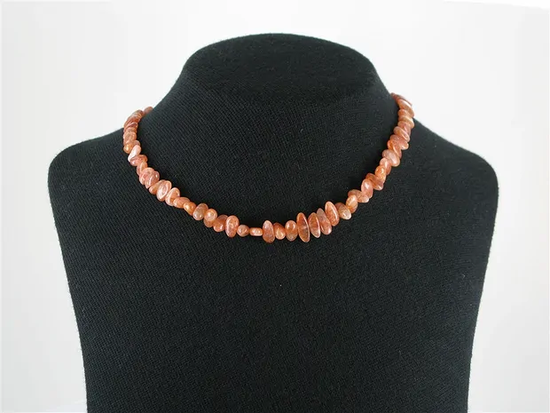 Filo di pietra burattata piatta, Pietra del sole (ematite-feldspato) A, 06 x 09-10mm | Marco Schreier