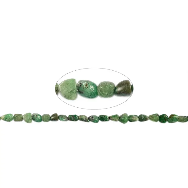 Stringed beads, garnet (Tsavorite), 10-15 x 8-13mm | Marco Schreier