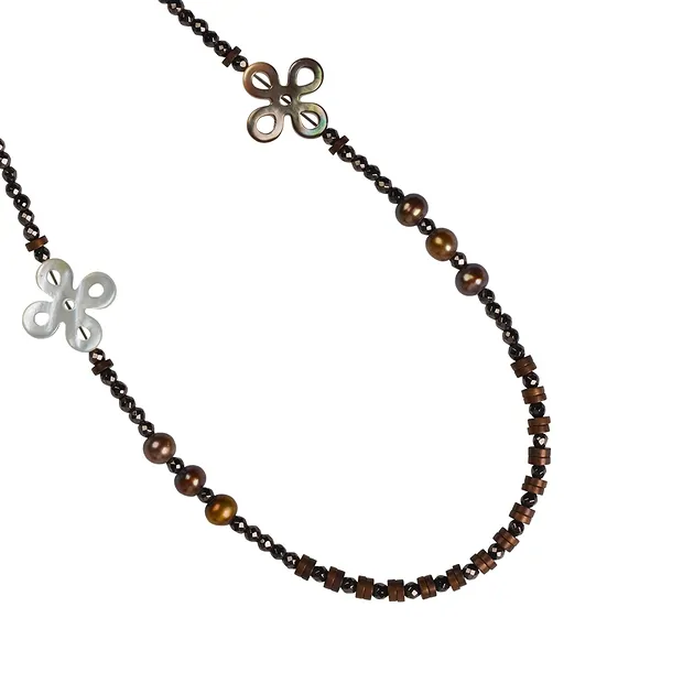 Strand of Chinese knot, Mother of Pearl (dark), 13 x 13mm | Marco Schreier