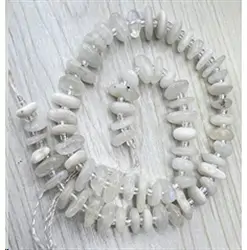 142680630520 Strand of nuggets flat, Labrodorite (white), 2.5-4.0 x 8 -12mm | Marco Schreier