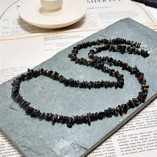 Rang de colliers Nuggets, Obsidienne (argent brillant), 05 - 08mm, 80cm | Marco Schreier