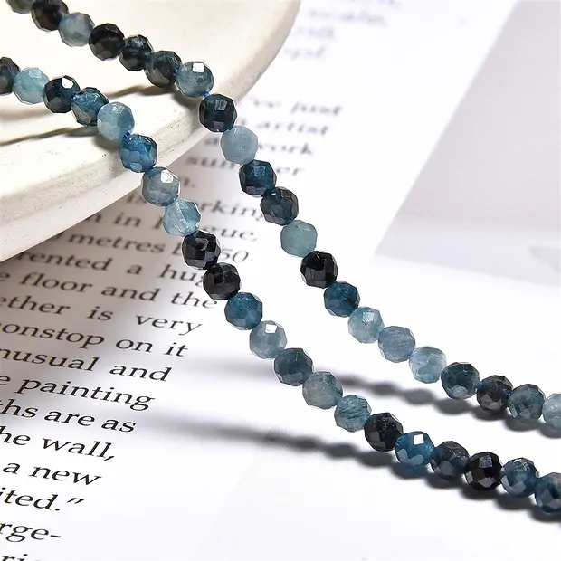 Filo di perline, indigolite, sfaccettato, 03 mm (39 cm) | Marco Schreier