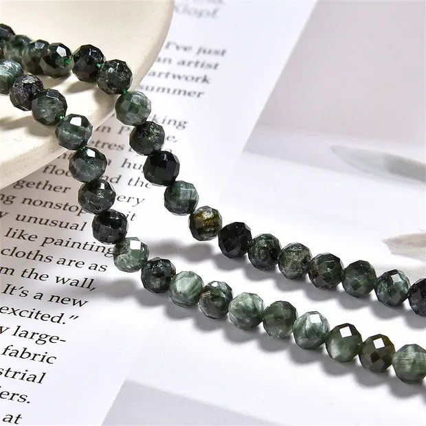 Rang de colliers boules, Séraphinite, à facettes, 05,8mm (39cm) | Marco Schreier