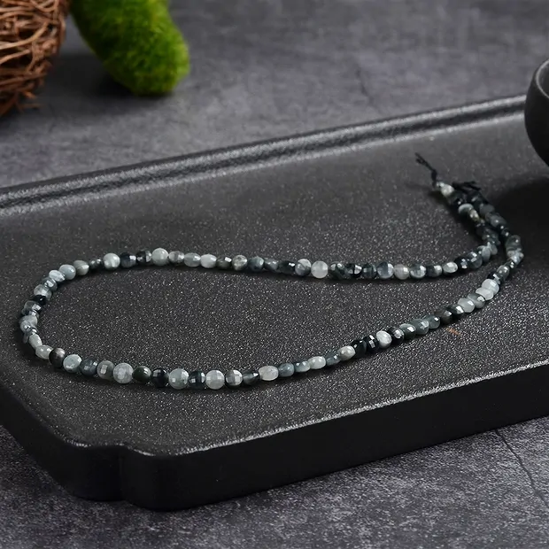 Rang de colliers, Quartz oeil-de-chat, facetté, 04 x 02mm | Marco Schreier