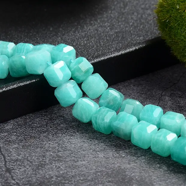 Strang Würfel, Amazonit, 08mm, facettiert | GH Edelsteine, Heilsteine & Schmuck
