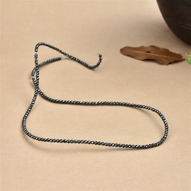 String Beads, hematin, faceted, 02mm | wholesaler gems, healing stones & jewelry