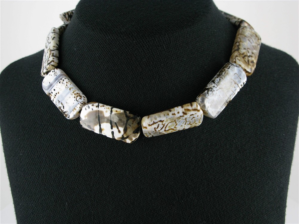 Rang de collier rectangulaire, Agate (Savane) brune (teintée), 40 x 20mm | Marco Schreier