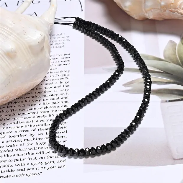 Rang de collier Boutons, Spinelle (noir), 03 x 05mm facetté (39cm) | Marco Schreier