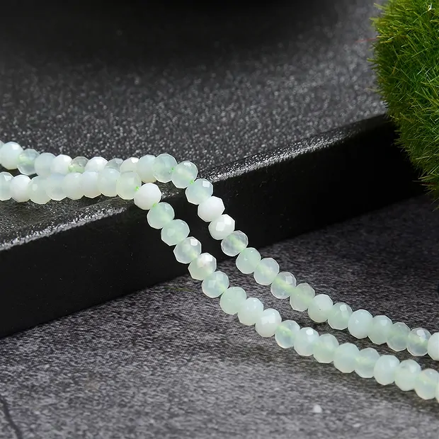 Cordón de botones, crisopal, facetado, 03 x 04mm (39cm) | Marco Schreier