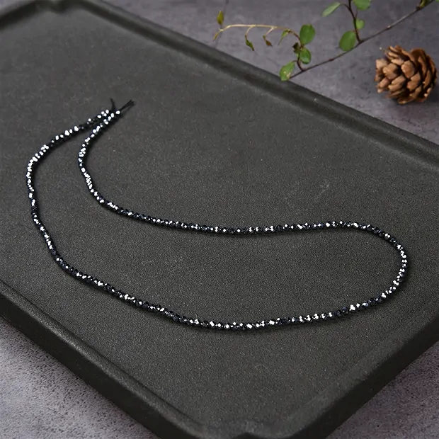 String Beads, silicon (synt.), faceted, 02.5mm | gems, healing stones & jewelry