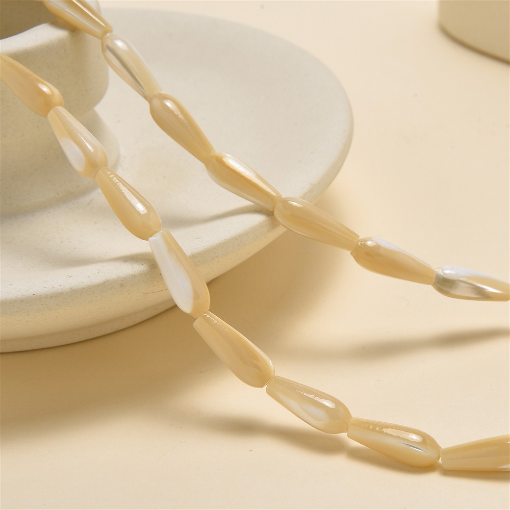 Drop strand, Mother of Pearl (yellow-brown), 15 x 06mm | Marco Schreier