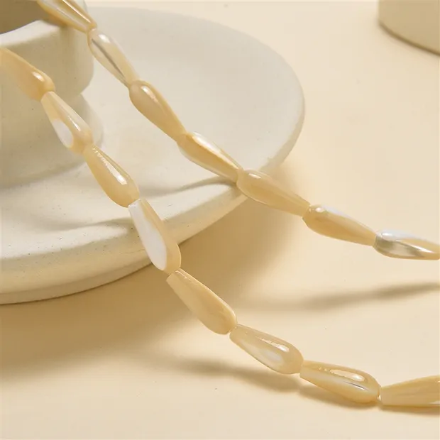 Filo di goccia, Madreperla (giallo-marrone), 15 x 06 mm | Marco Schreier