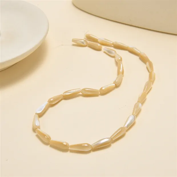 Rang de colliers goutte, nacre (jaune-brun), 15 x 06mm | Marco Schreier