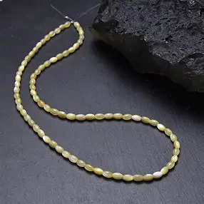 Strang Reiskorn, Perlmutt (gelb), 05 x 03mm | Edelsteine, Heilsteine & Schmuck