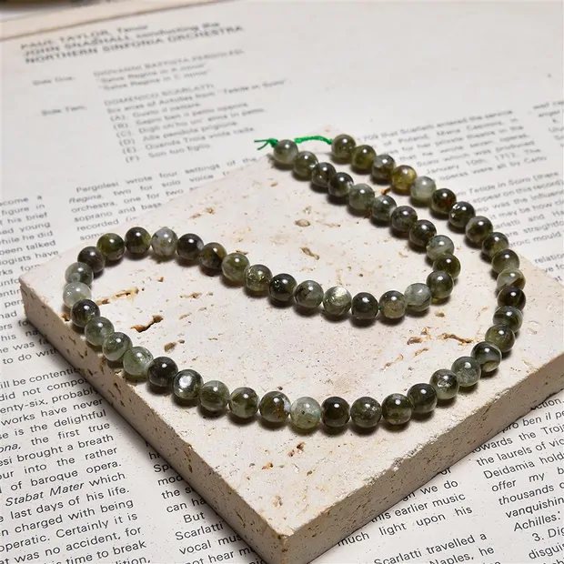 String Beads, Muscovite (green), 06mm (38cm) | wholesaler gems & healing stones