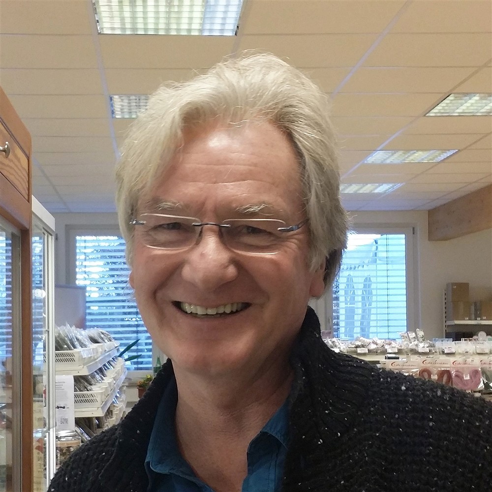 Hüser, Klaus: "Meditating with healing stones" (CD)  | Marco Schreier