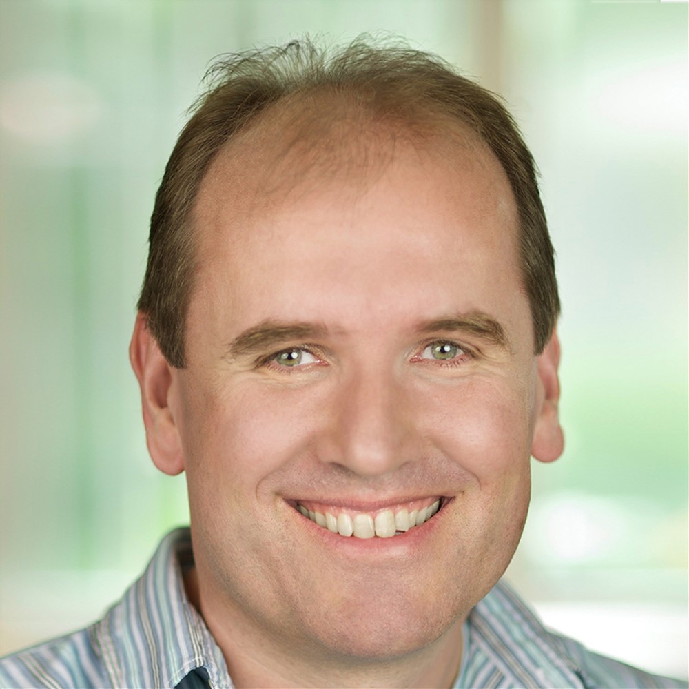 Gienger, Michael: "Chakras and healing stones" (DVD) | Marco Schreier