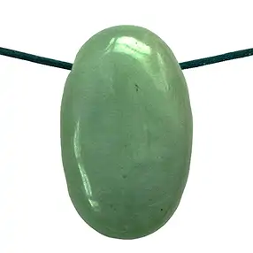 Pierre de la chance avec cordon sur carte astrologique Taureau/Aventurine | Marco Schreier