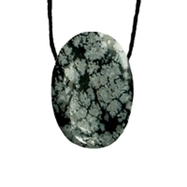 Lucky stone with ribbon on astro chart Scorpio/Obsidian | Marco Schreier