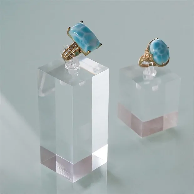 Acrylic stand for rings, 10cm | minerals trade - gems, healing stones & jewelry