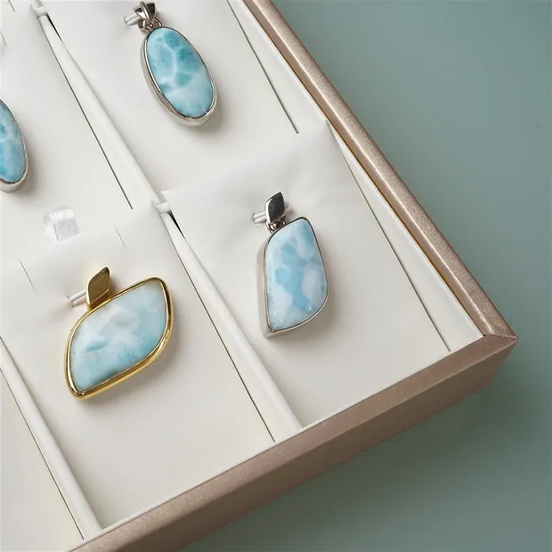 Jewelry tray, 18 compartments, white | wholesaler gems, healing stones & jewelry