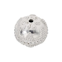 1905609071 Ornamental bead triangle decor 14mm, silver (1 pc./ PU) | Marco Schreier