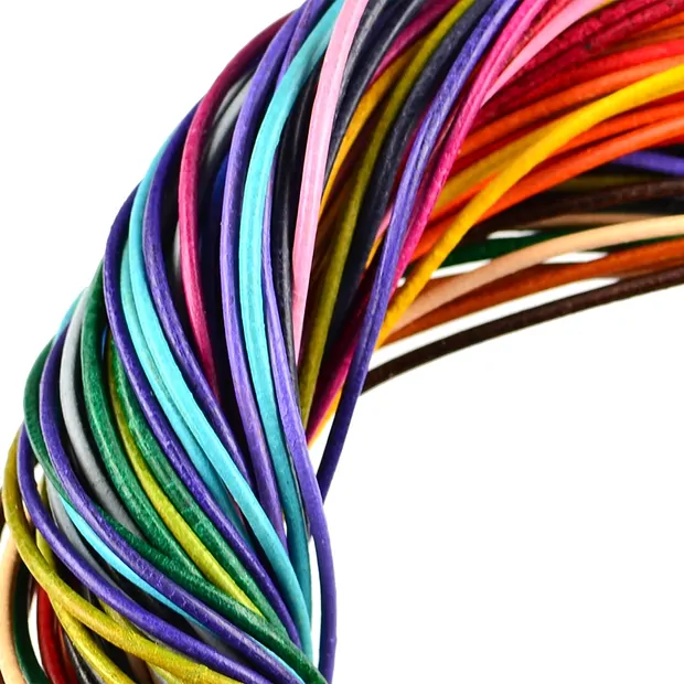 Mélange multicolore de rubans de cuir chèvre, 1m (100 pcs/UC) | Marco Schreier