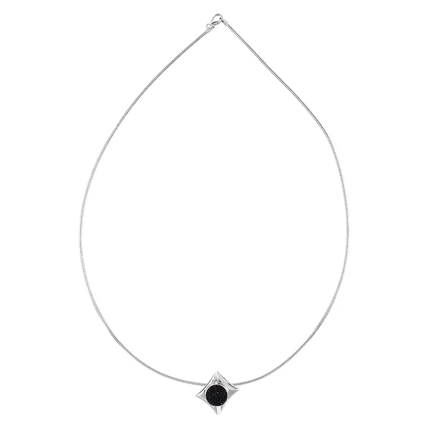 Colgante Druzy (negro), engaste cuadrado, con collar Omega, rodinado | Marco Schreier