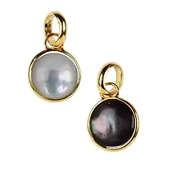 242009210524 Mother of Pearl pendant (light/dark) round, 2.3 cm, gold-plated | Marco Schreier