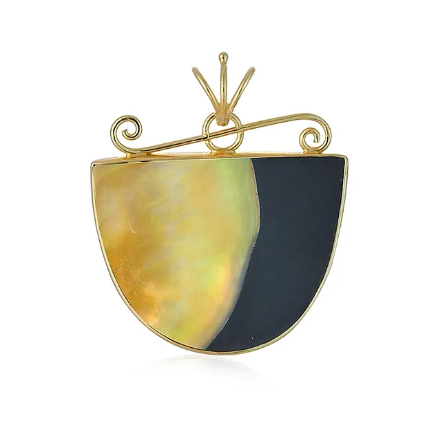 Mother of Pearl pendant, Yin Yang semicircular (40 x 30mm), 4.8cm, gold-plated | Marco Schreier