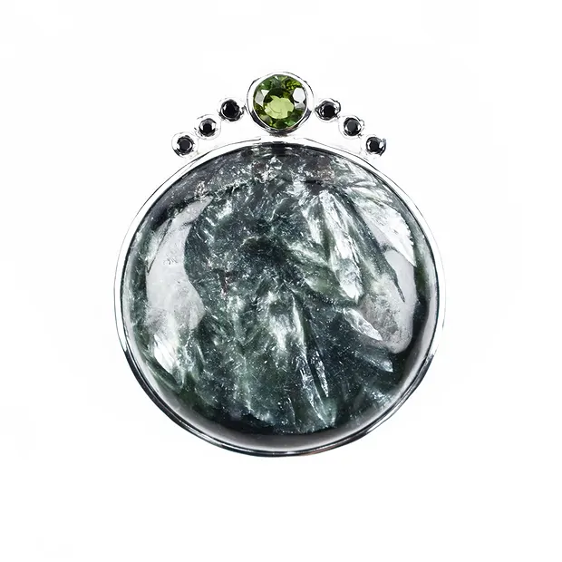 Pendant serafinite, round (35mm), tourmaline, Spinel, 4.5cm, platinum plated | Marco Schreier