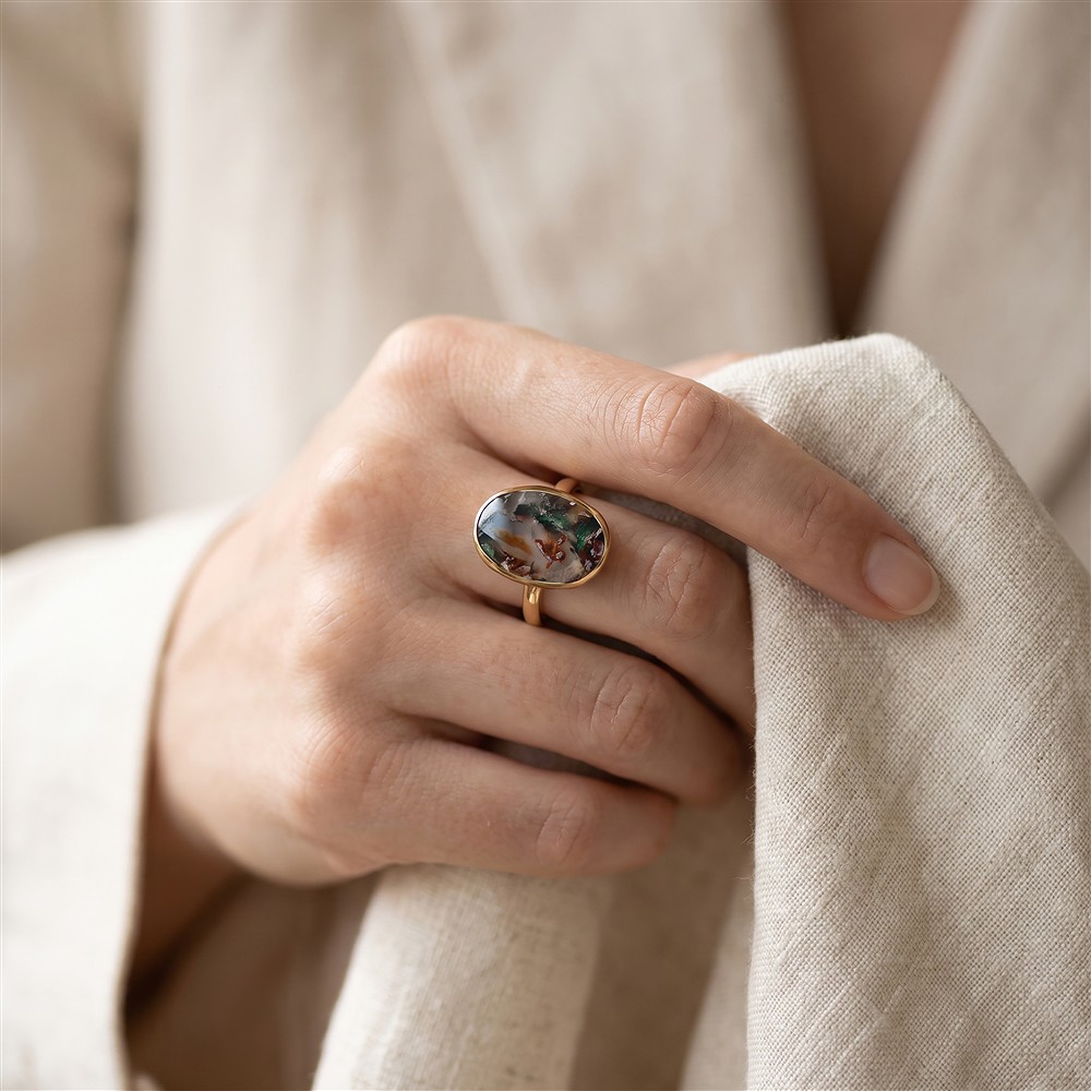 Ring Venus-Chalcedon, Oval, Größe 57 (18), vergoldet | Marco Schreier