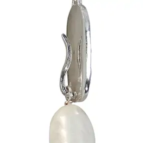 Orecchino a viticcio perlato bianco, 5,6 cm | grossista gemme e pietre curative